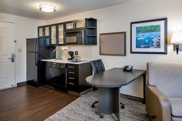 Candlewood Suites Washington Dulles Sterling by IHG