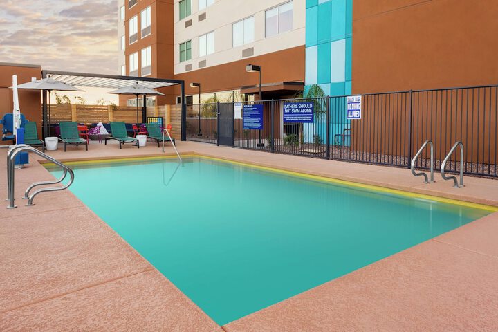 Pool 3 of 25