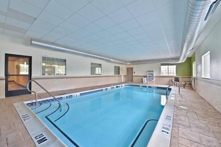 Pool 10 of 54