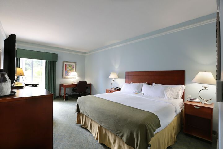 Room 42 of 73