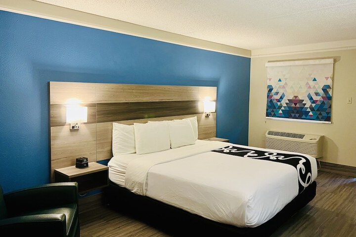 Room 14 of 19