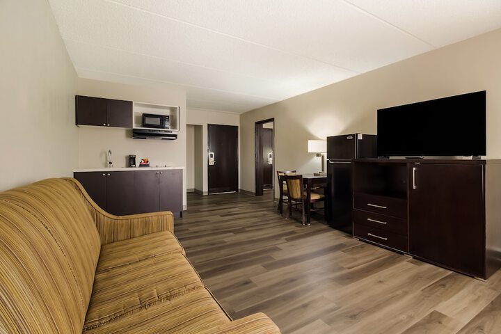 Room 38 of 53