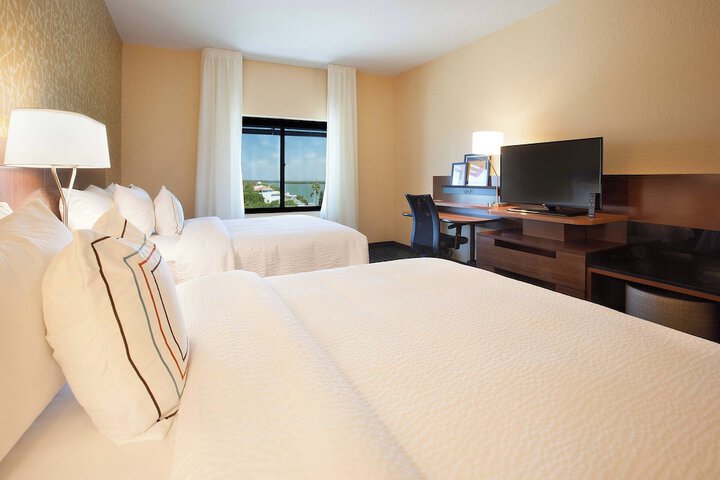 Room 14 of 28