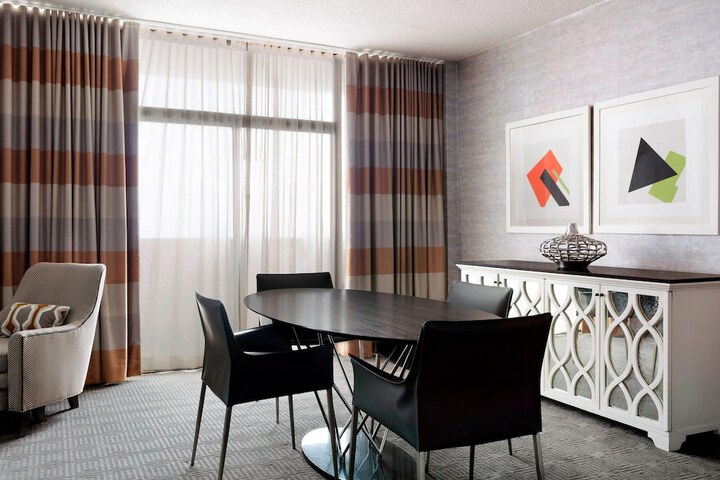 Room 21 of 43
