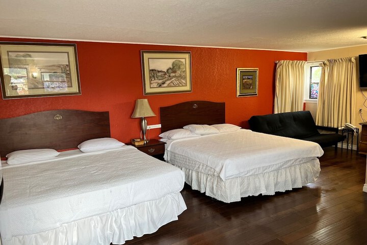 Room 27 of 51