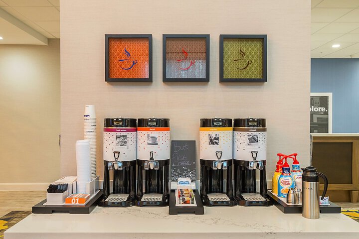 Breakfast/Coffee Service 39 of 47
