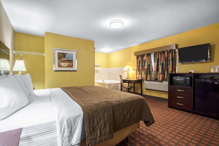 Room 26 of 34
