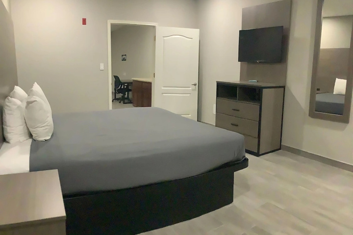 Best Western Garden Inn & Suites