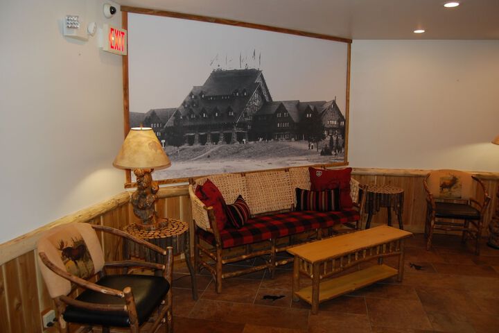 Hotel Interior 6 of 61