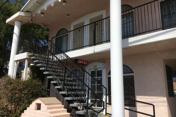Seaview Inn