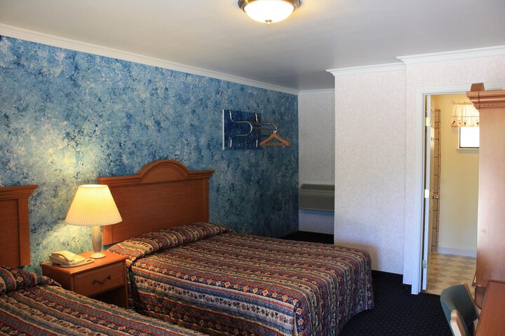 Room 26 of 43