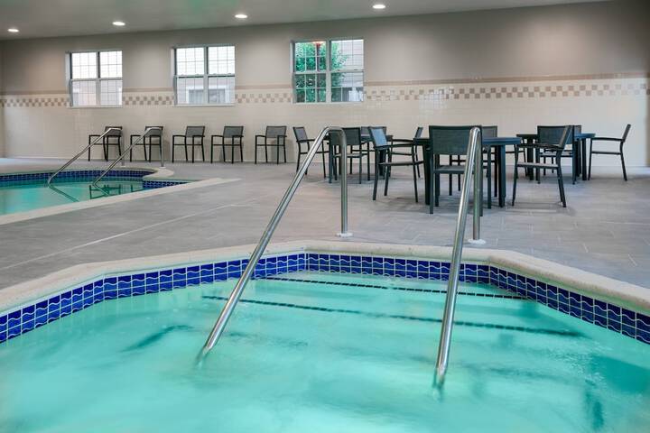 Pool 4 of 39