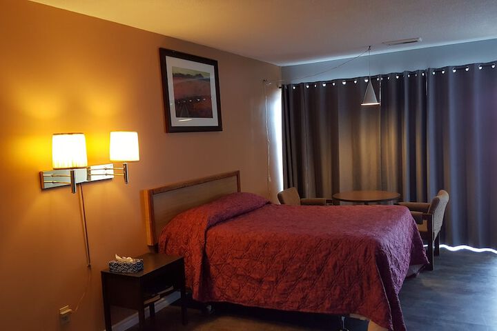 Room 34 of 43