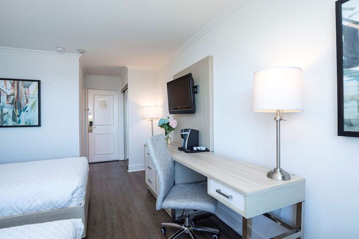 Room 37 of 67
