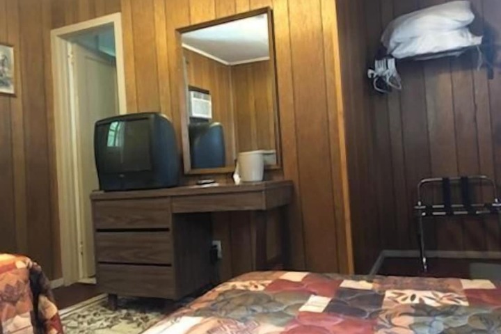 Catskill Motor Court Motel