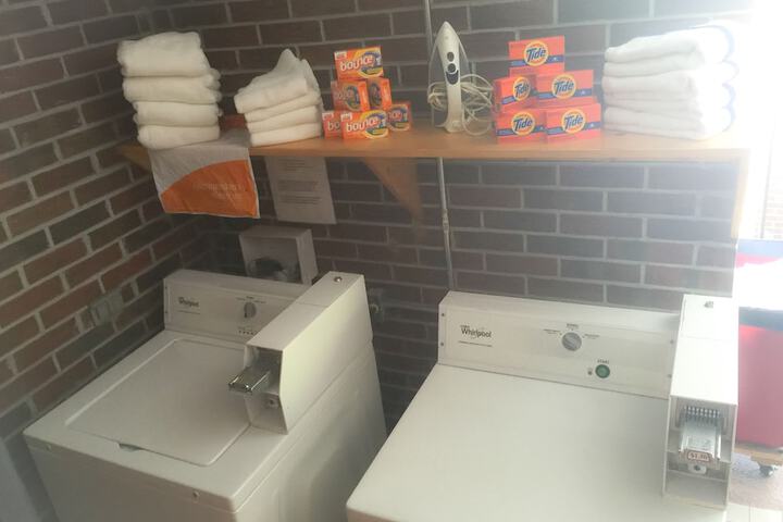 Room 8 of 32