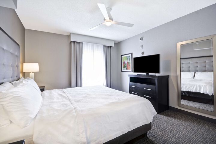 Room 30 of 62