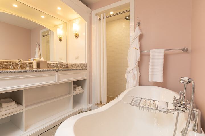Mirbeau Inn & Spa