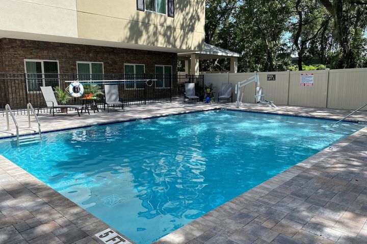 Pool 7 of 37