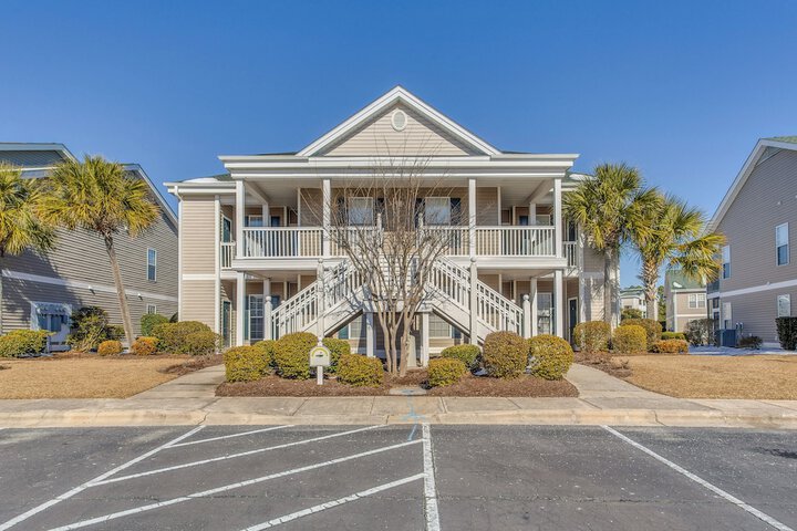 Golf Swim & Explore: Sunset Beach Family Condo!