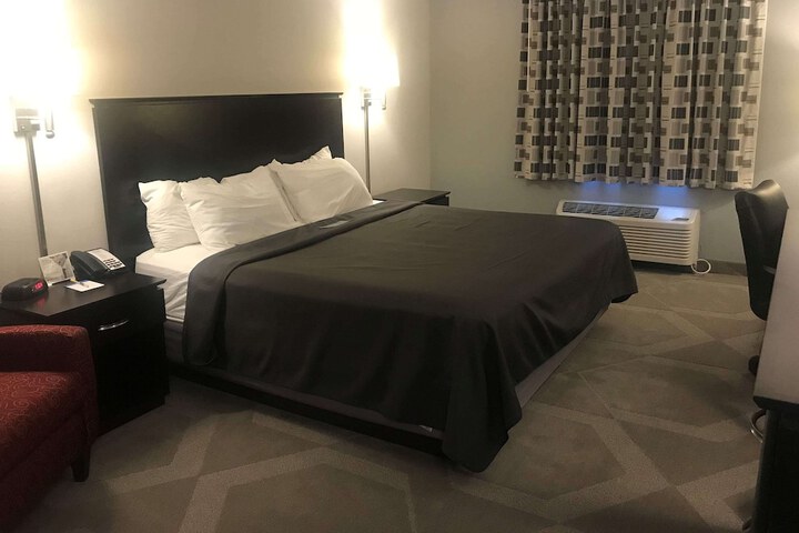 Room 10 of 49