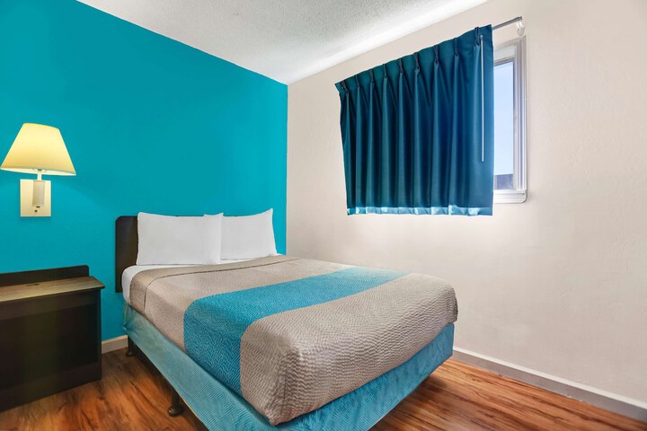 Motel 6 Fort Bragg CA