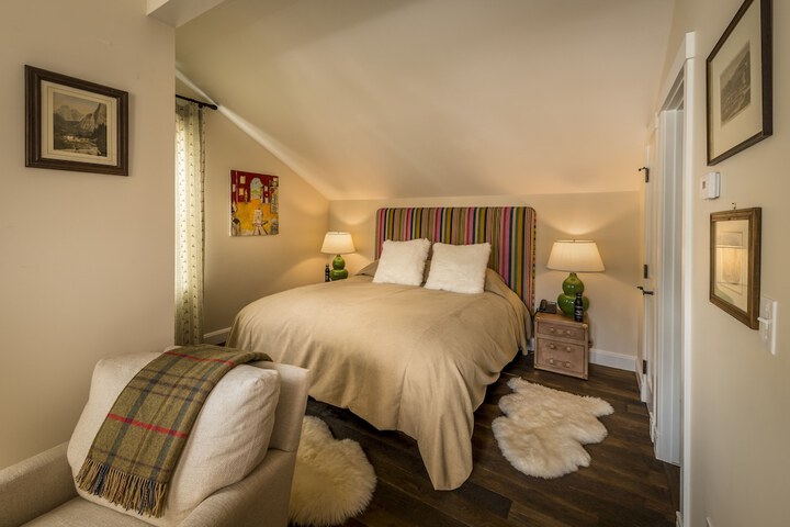 Dunton Town House