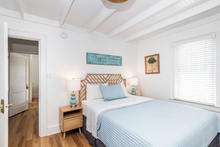 Island Guesthouse and Motel