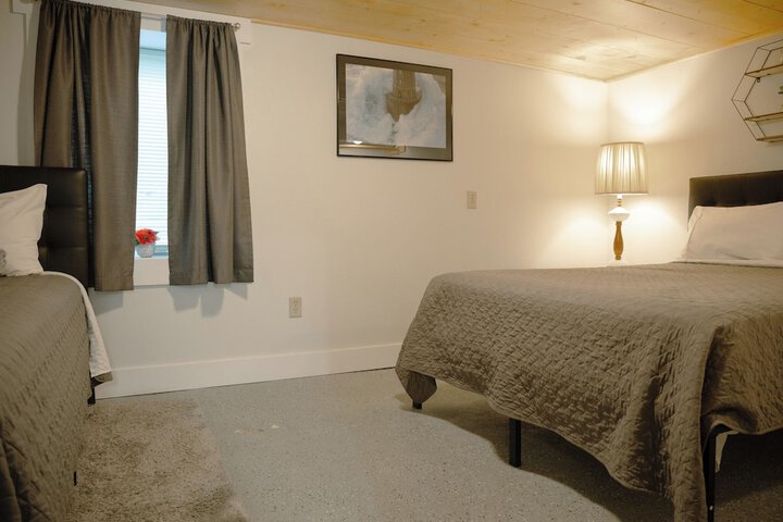 Room 211 of 234