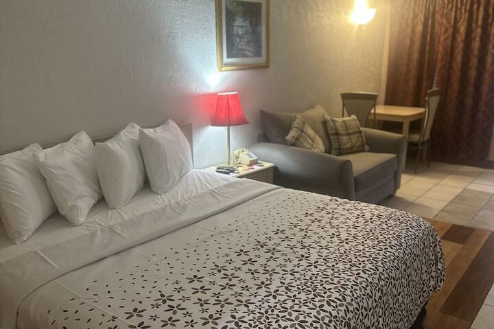 Room 26 of 36