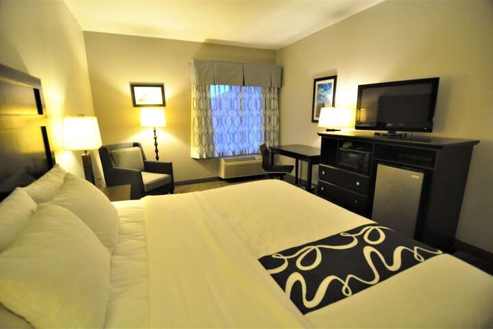 La Quinta Inn & Suites by Wyndham-Brookshire-West Katy