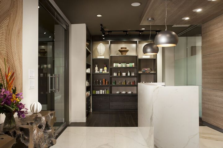 Pier House Resort & Spa
