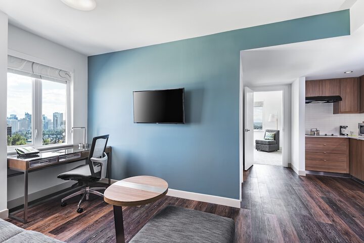 Room 16 of 21