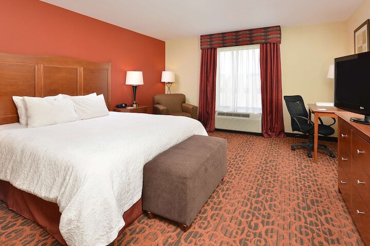 Room 21 of 38