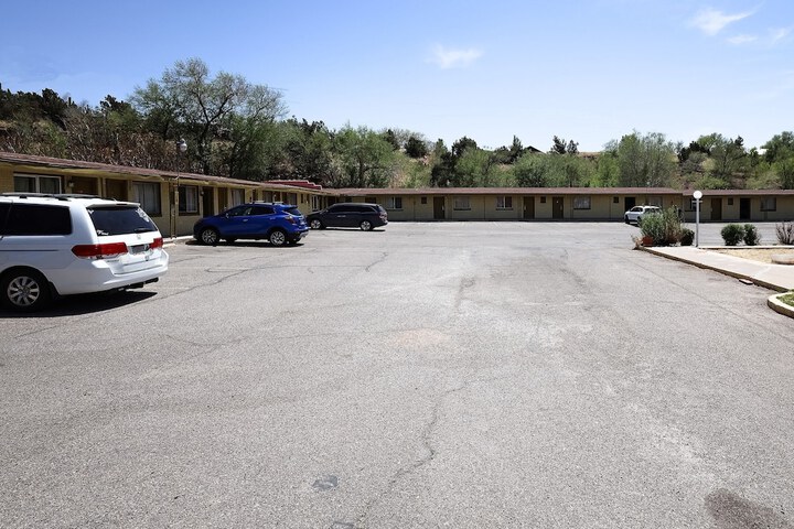 Property Grounds 23 of 23