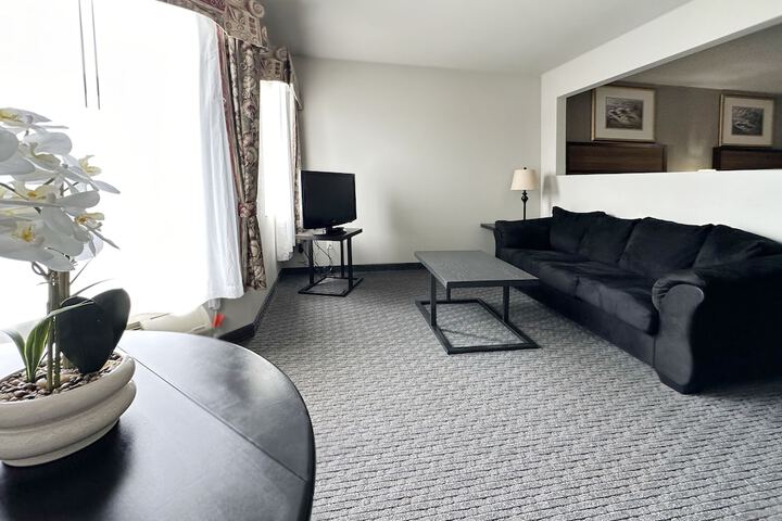 BayVue Hotel Resort and Suites