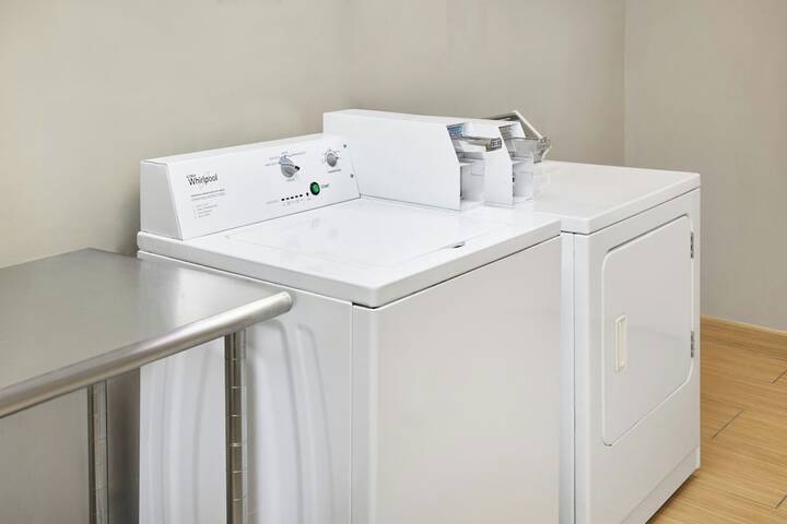 SpringHill Suites by Marriott Detroit Metro Airport Romulus