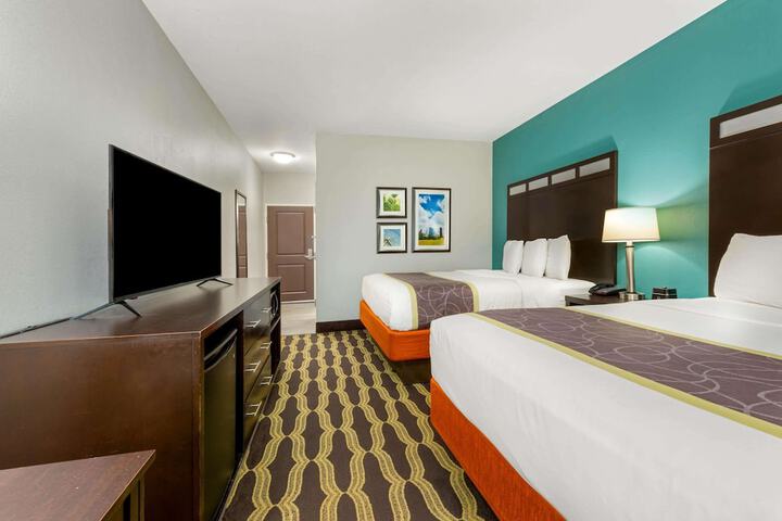 Room 9 of 27