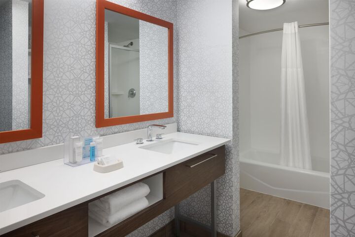 Hampton Inn & Suites Myrtle Beach / Oceanfront