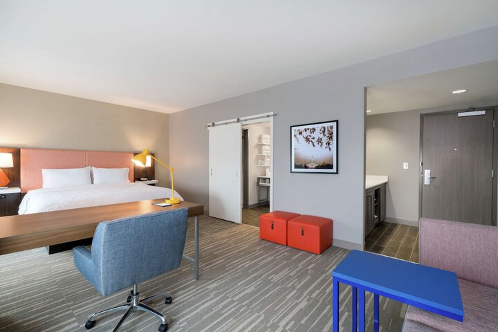 Room 18 of 32