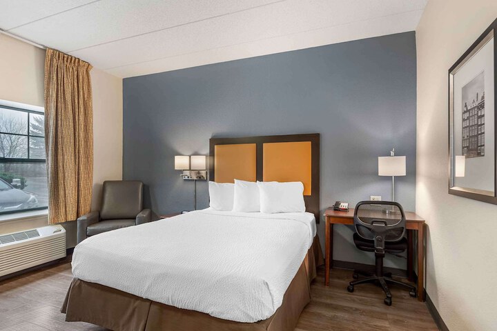 Room 19 of 32