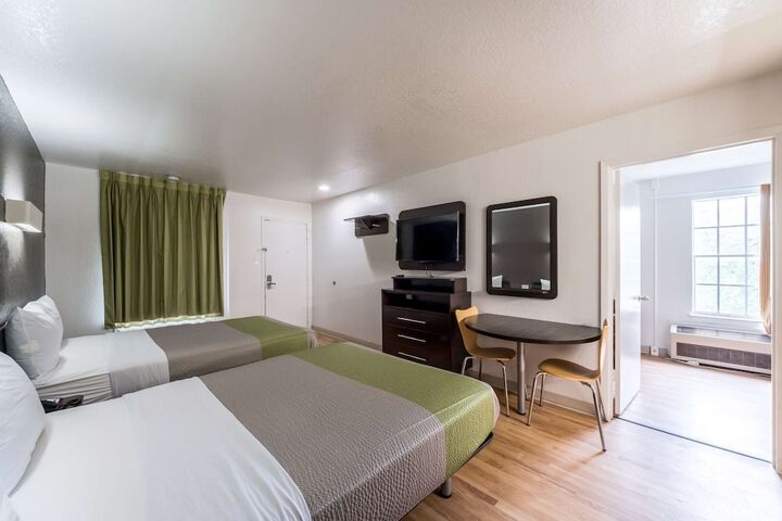 Room 26 of 36