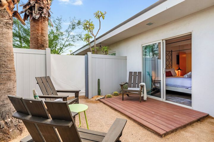 Terrace/Patio 21 of 28