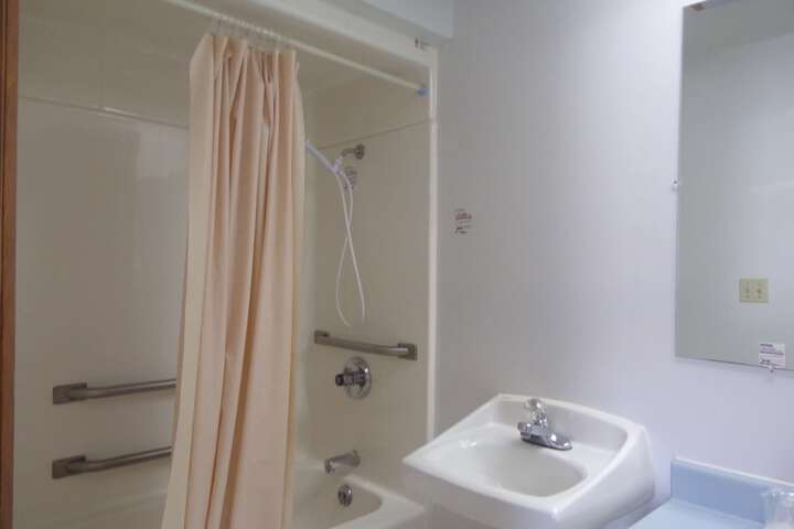 Room 14 of 22