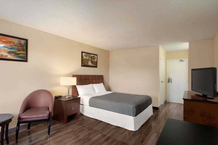 Room 34 of 56