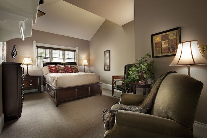 Room 14 of 38