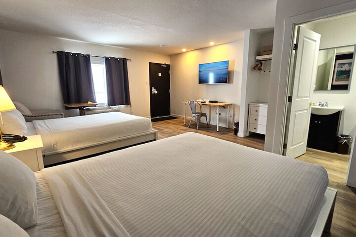 Room 140 of 174