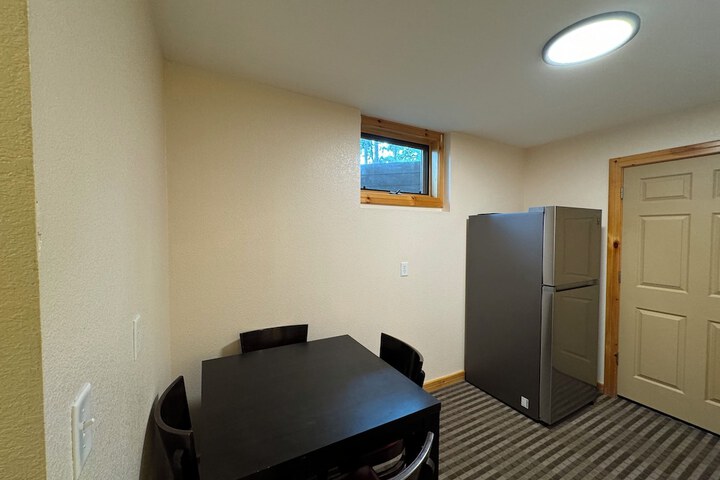 Room 179 of 242