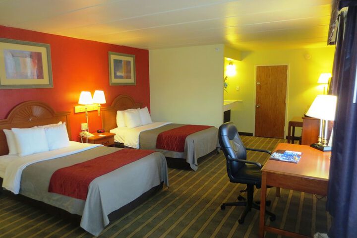 Room 35 of 77
