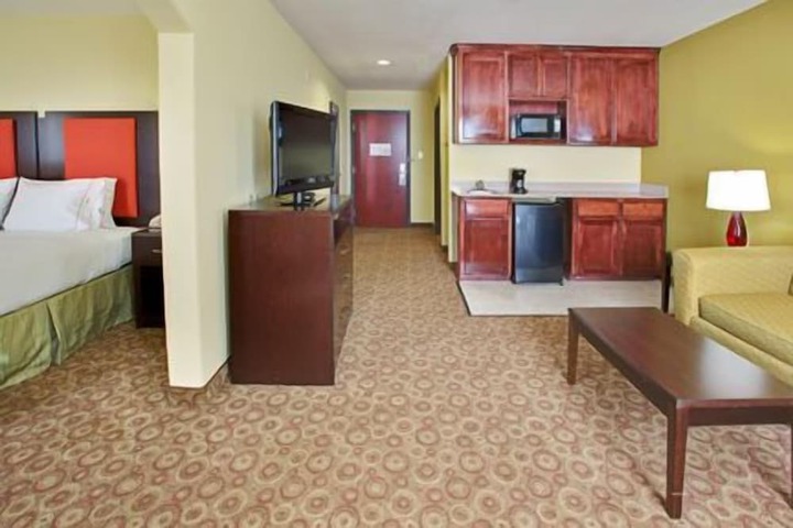 Room 26 of 42